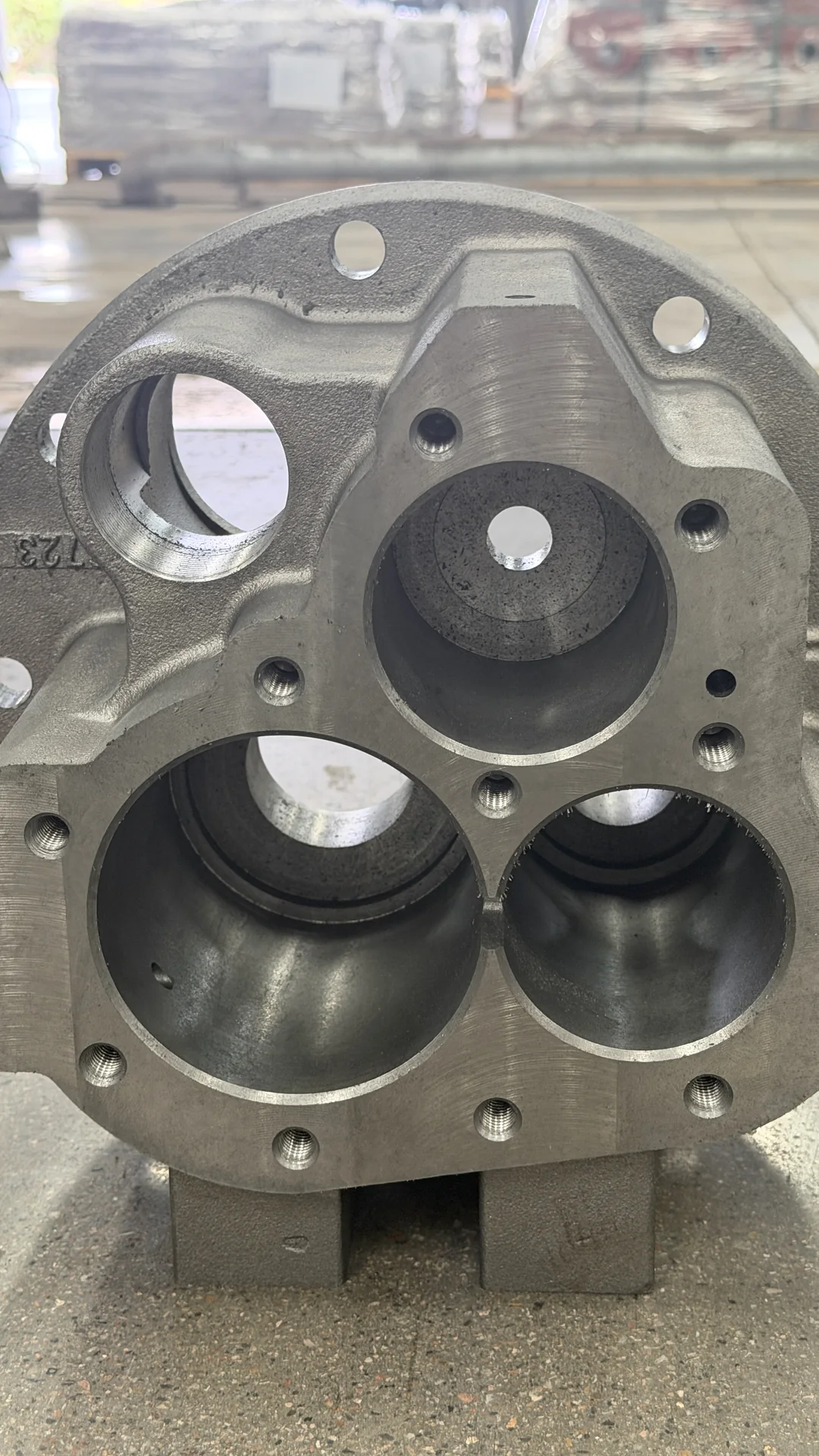 HT250 Bearing Housing Casting — machined HT250 bearing housing detail 3