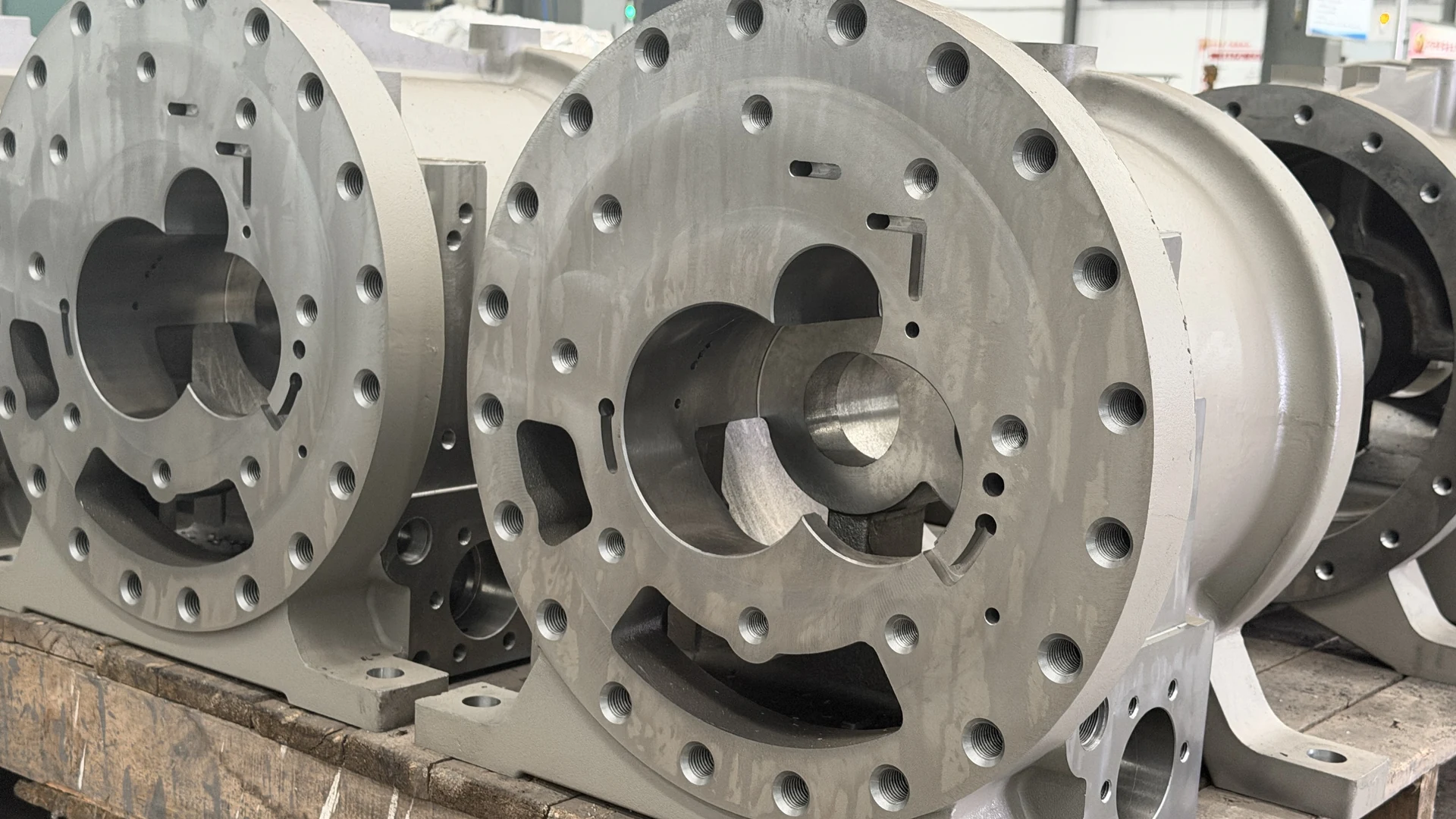 Compressor housings — as-cast and machining preparation photo 10