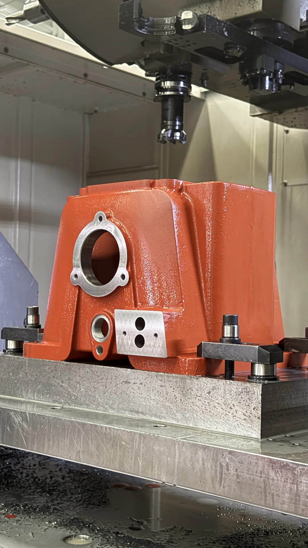 HT250 Compressor Crankcase Casting — HT250 compressor crankcase production and machining detail 8