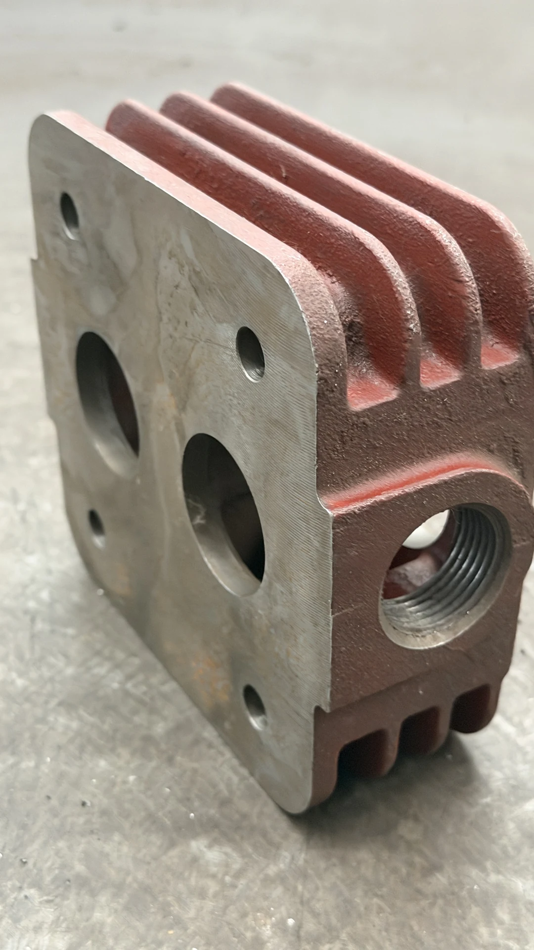 Cylinder heads — HT250 cylinder head detail 4