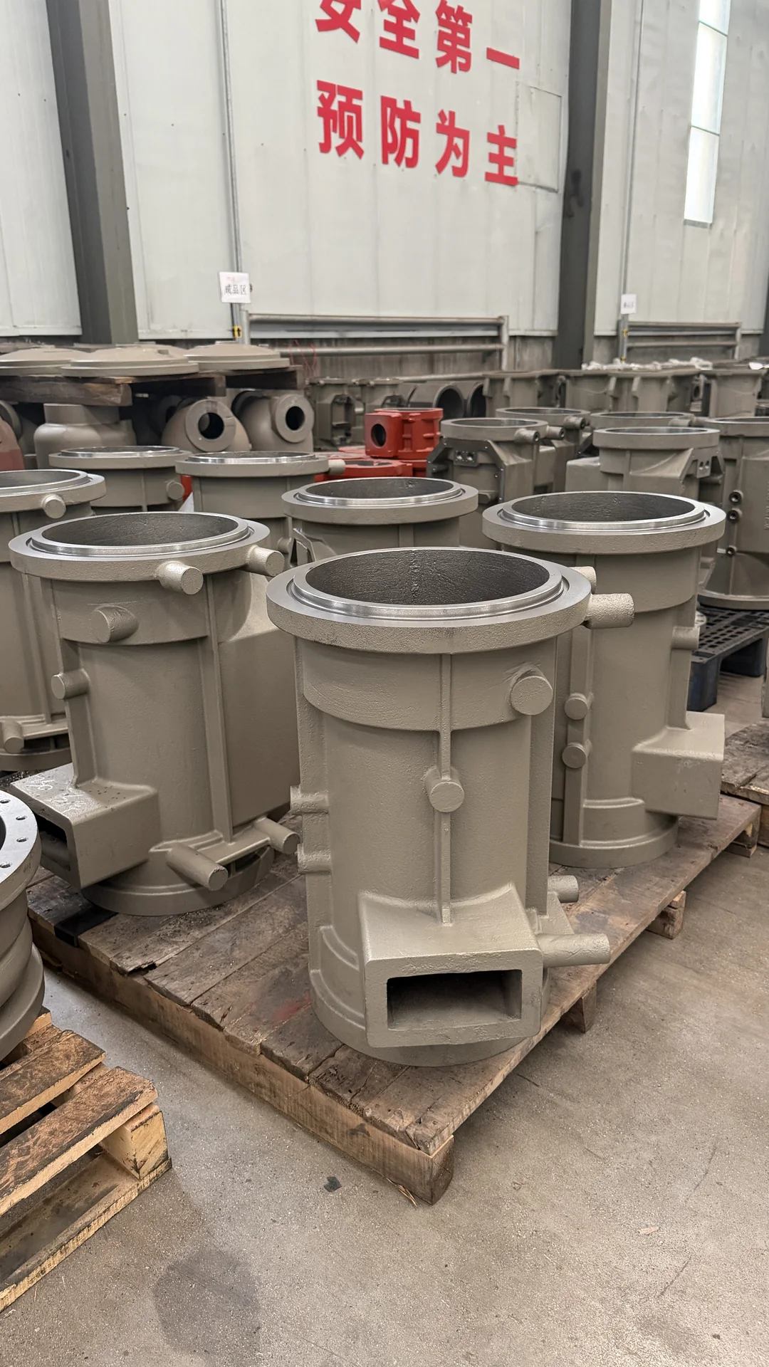 HT250 Motor Housing Castings — motor housing production and inspection photo 2