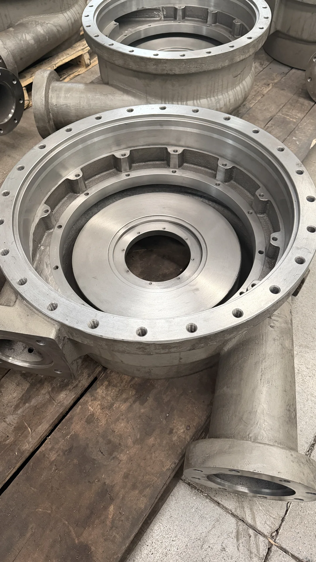 HT250 Motor Housing Castings — motor housing production and inspection photo 3
