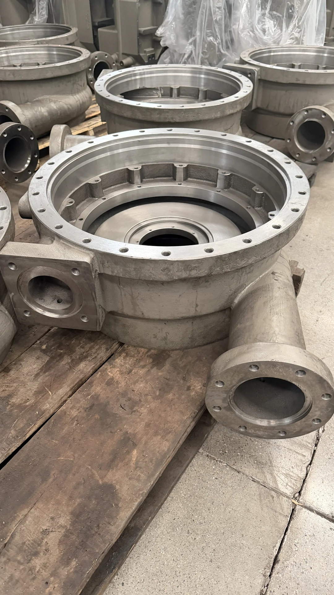 HT250 Motor Housing Castings — motor housing production and inspection photo 6