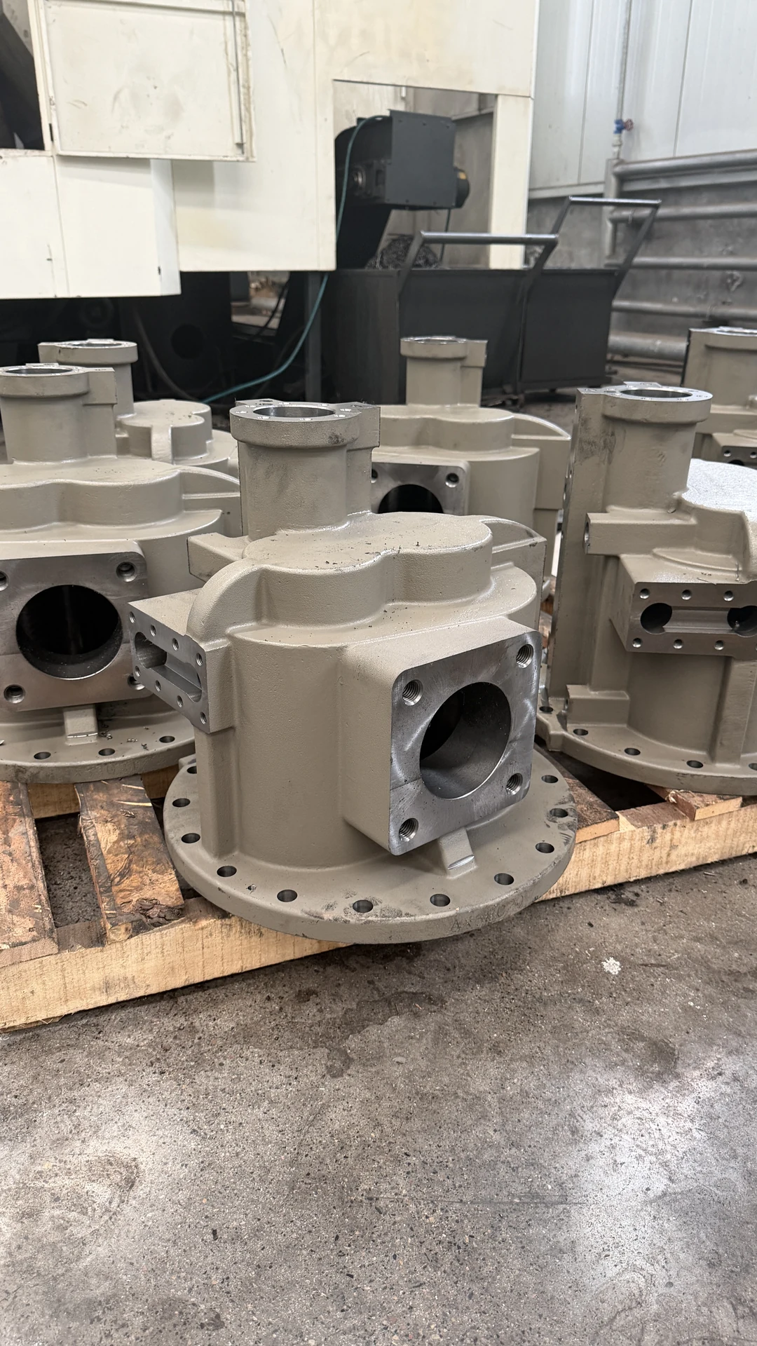 HT250 Motor Housing Castings — motor housing production and inspection photo 15